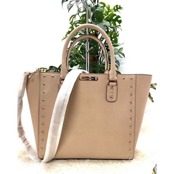 🔥🍀NWT! Michael Kors Sandrine Stud Satchel Handbag Msrp:$468.00 - Picture 1 of 6